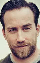 Джастин Бенсон